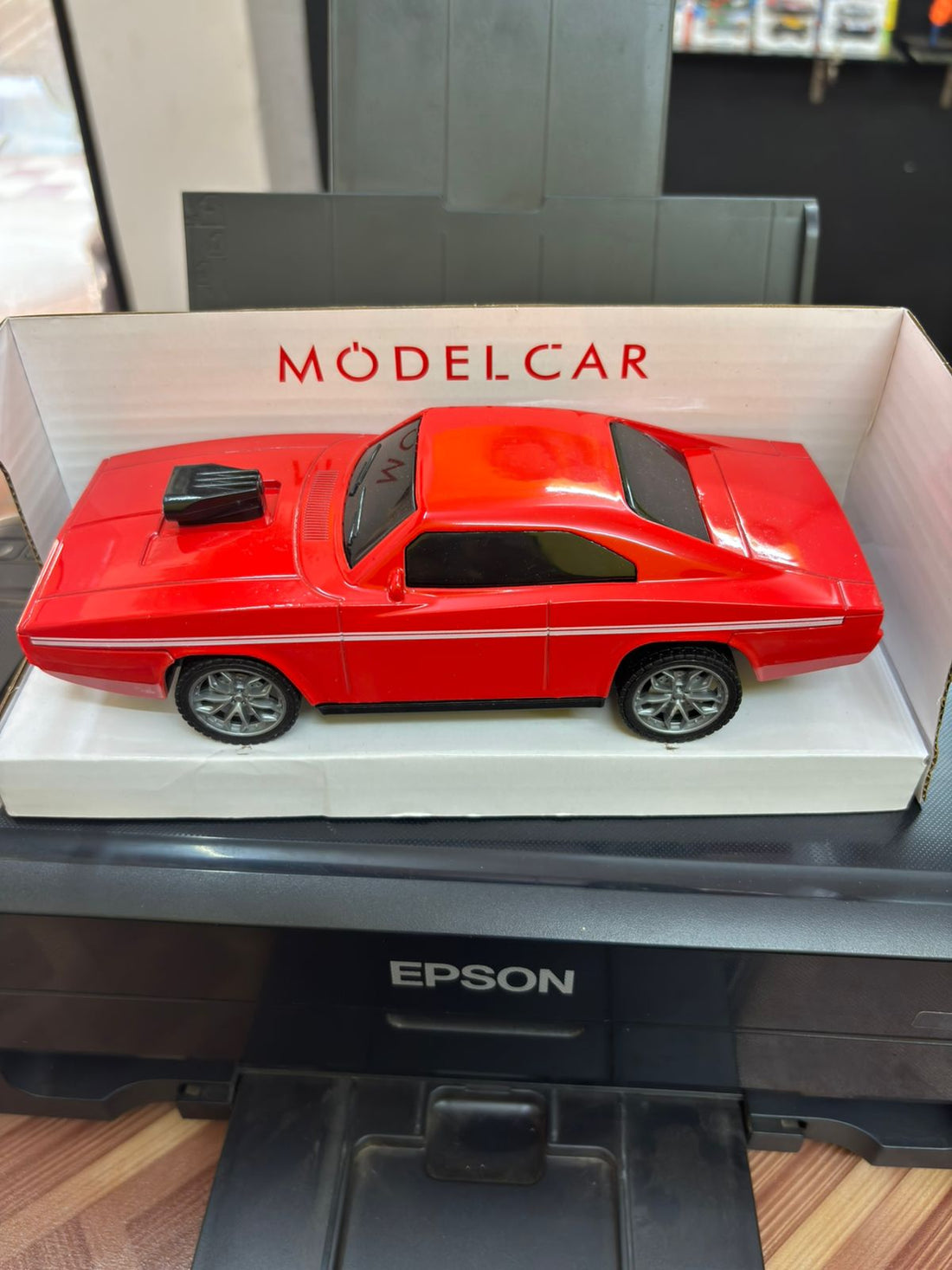 DODGE CHALLENGER 1:24 (RED)