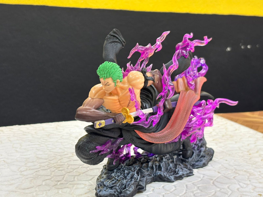 ZORO PREMIUM FIGURE